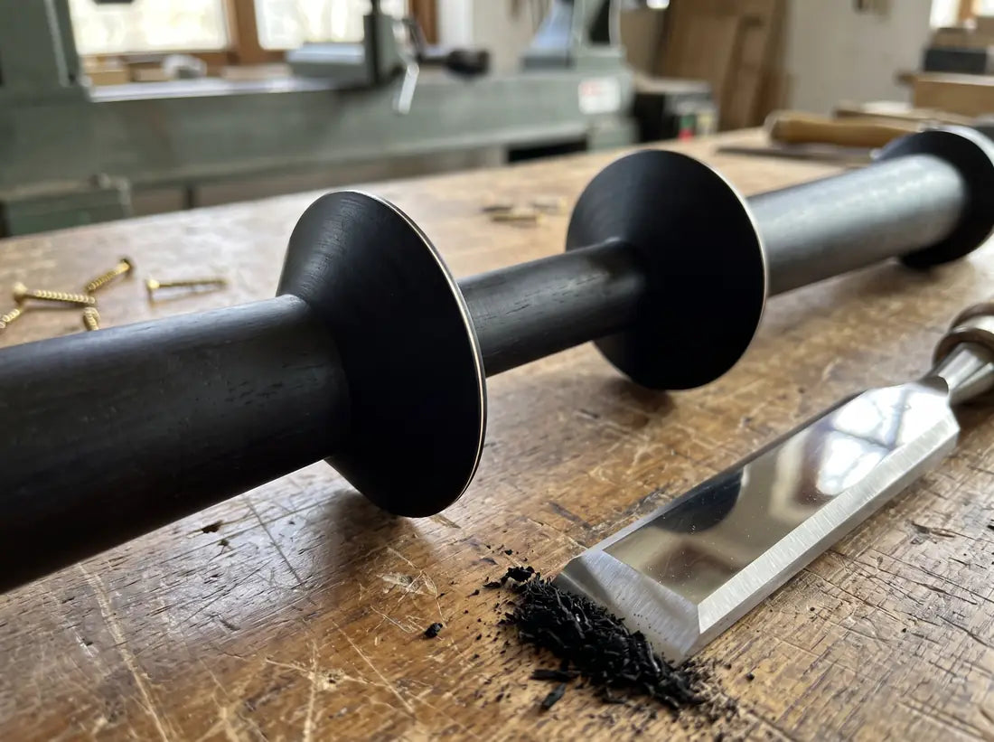 Duddeston turned furniture legs, set of four - profile detail
